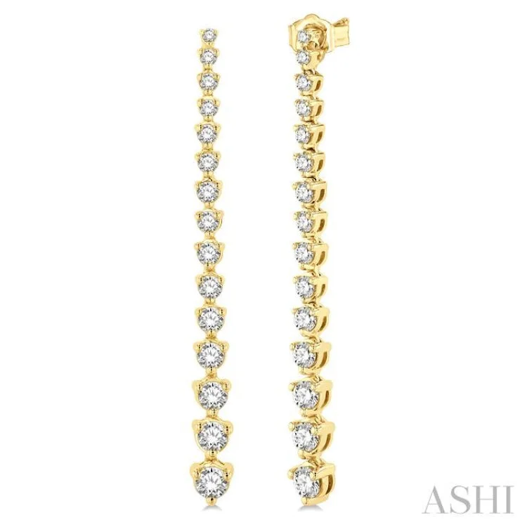 Women’s everyday earrings-2 Ctw Round Cut Diamond Riviera Drop Earring in 14K Yellow Gold