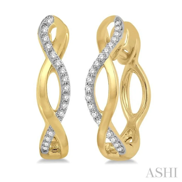 Women’s bohemian earrings-1/10 Ctw Entwined Round Cut Diamond Hoop Earrings in 10K Yellow Gold