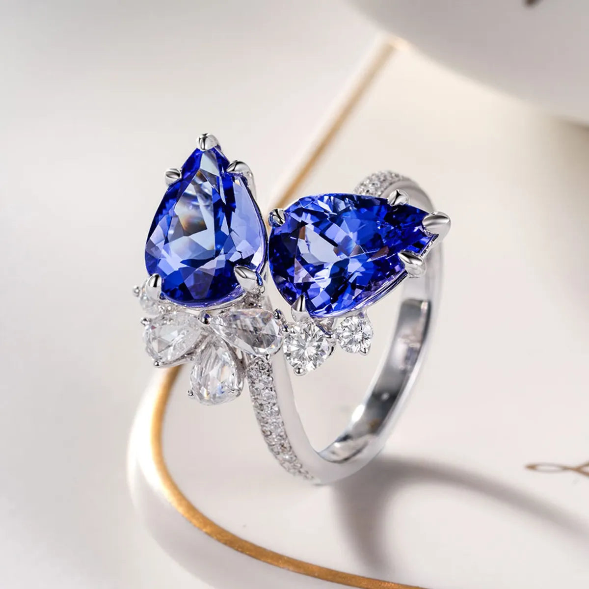 Women’s fashion rings-New Double Diamond Tanzanite Blue Drop Pear-shaped Ring Simulation Sapphire Copper Open Ring