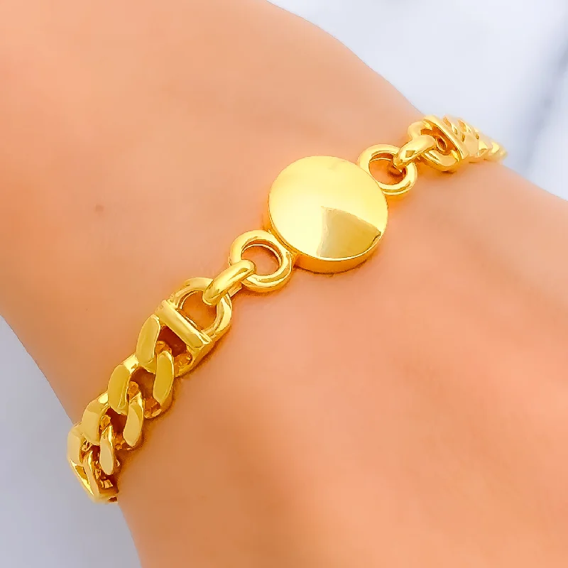 Women’s glamorous bracelets-Delightful Radiant 22k Gold Bracelet