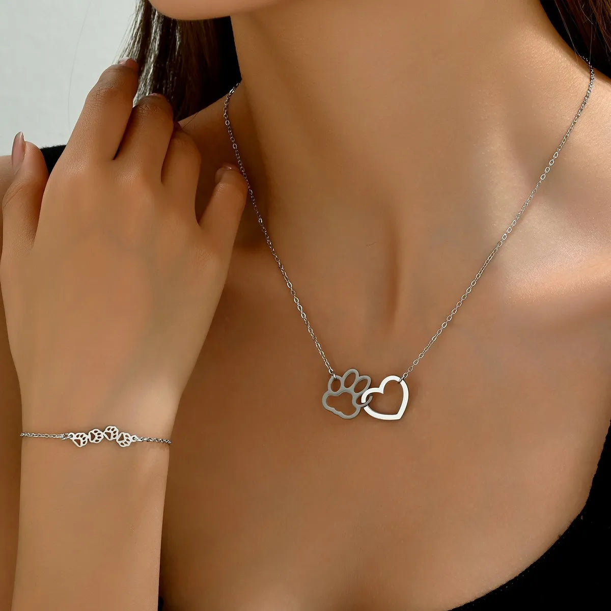 Women’s layered bracelets-Wholesale Jewelry Vintage Style Simple Style Heart Shape Cat Claws 304 Stainless Steel Bracelets Necklace