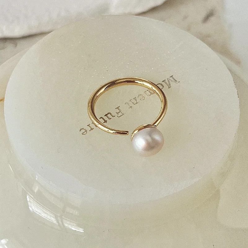 Single Natural Open-End Pearl Ring