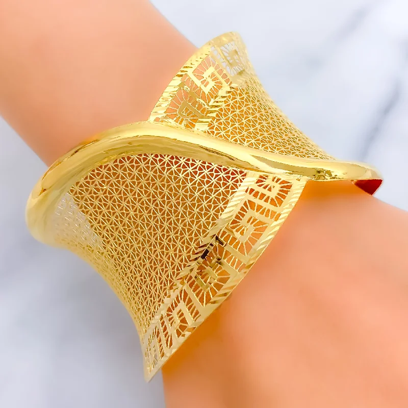 Women’s tennis bangles-Impressive Bold 21K Gold Meshed Bangle Bracelet