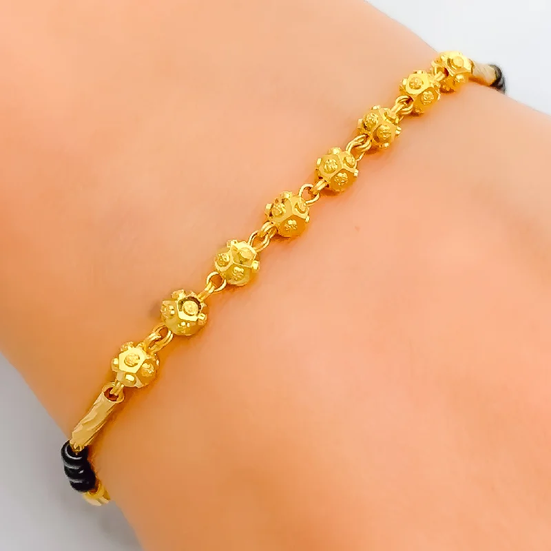 Women’s glamorous bracelets-Stylish Brilliant 22k Gold Black Bead Bracelet