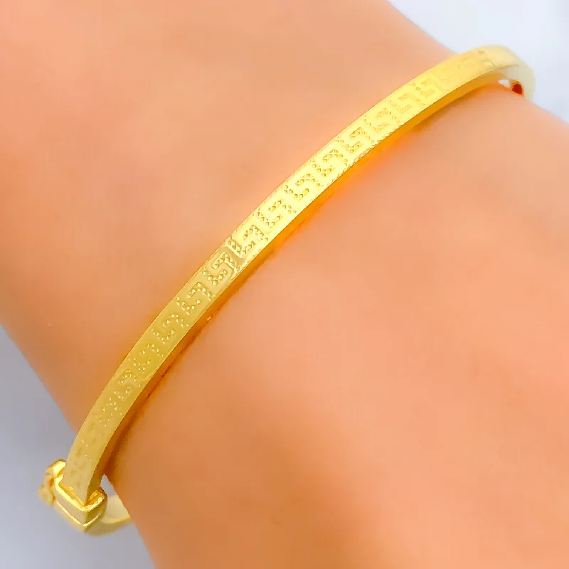 Women’s sparkly bangles-Trendy Petite Blush 21k Gold Bangle Bracelet