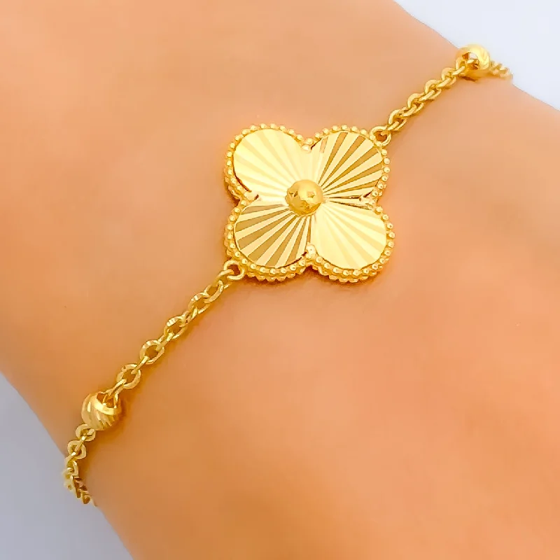 Women’s charm bangle bracelets-Sparkling Refined 21k Gold Floral Bracelet