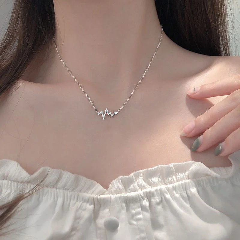 0008# Heart-Beating Necklace