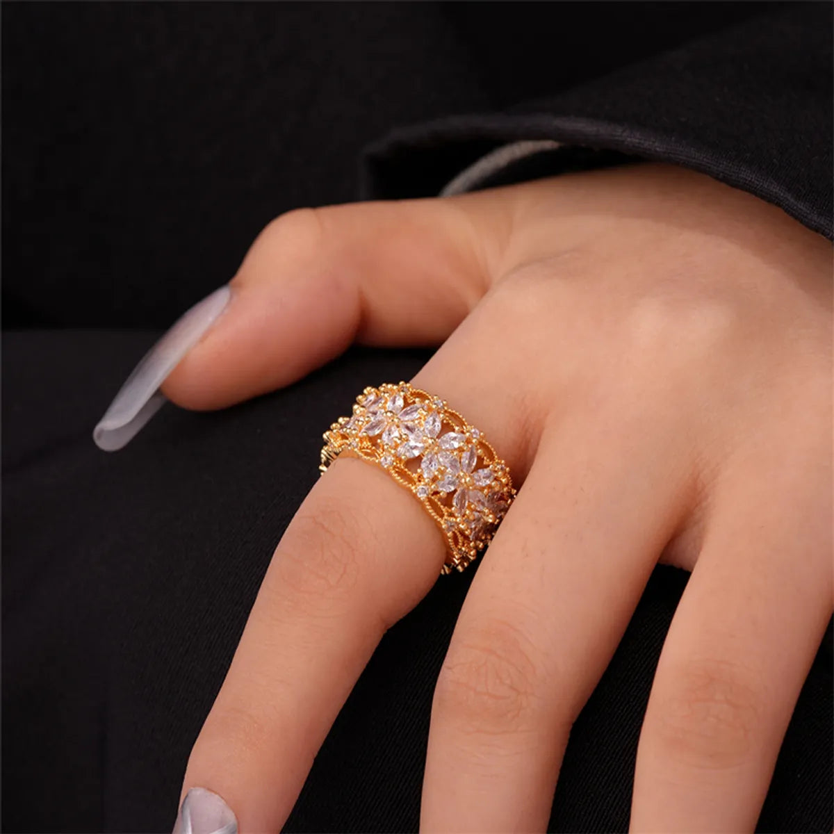 Women’s engraved rings-Retro Flower Copper Gold Plated Zircon Open Rings In Bulk