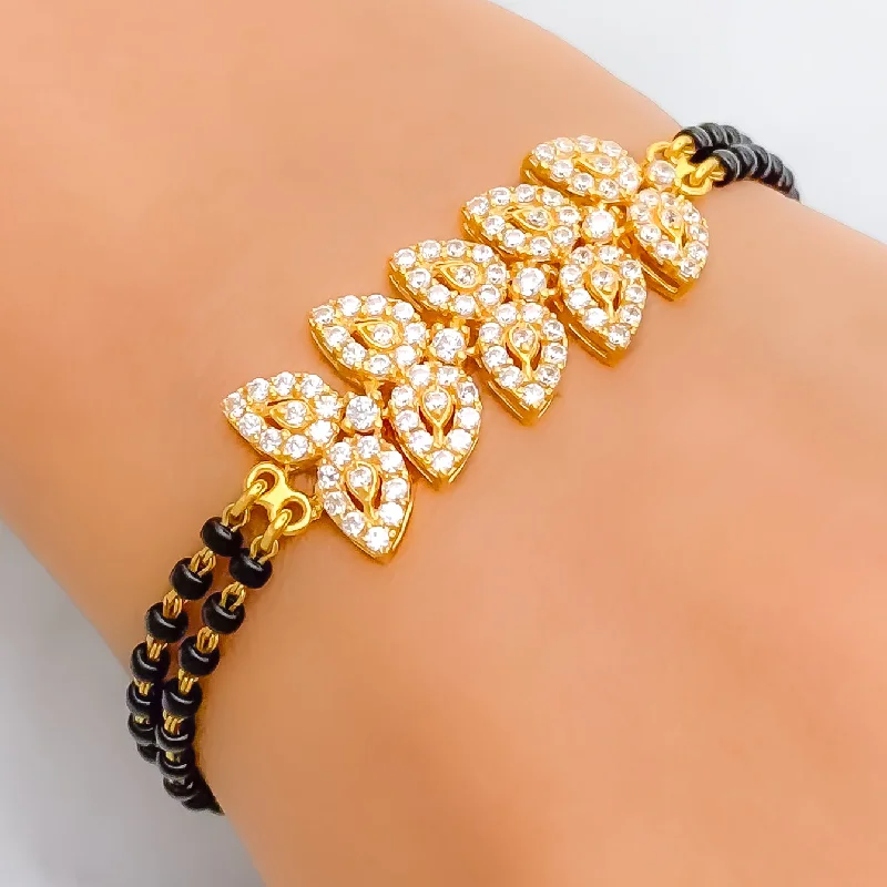 Women’s elegant gold bracelets-Glistening Elegant 22k Gold Black Bead Bracelet