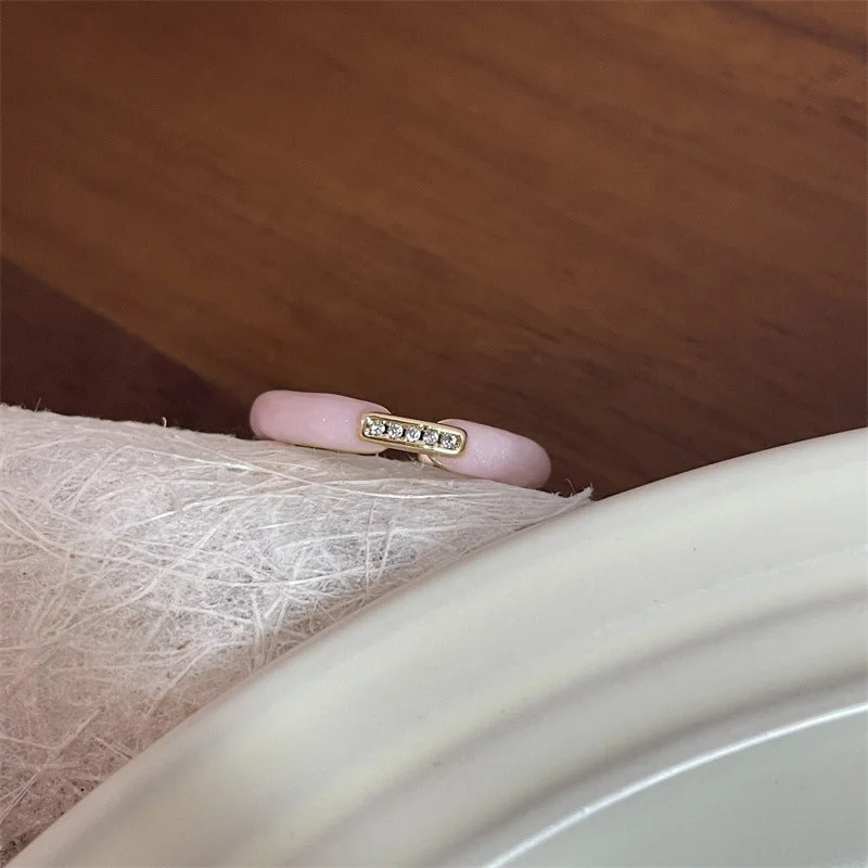 Pink Oil Dripping Stitching Ring Is Not Adjustable