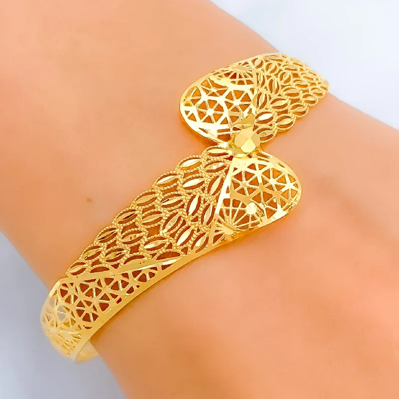 Women’s diamond bracelets-Trendy Overlapping 22k Gold Leaf Bangle Bracelet