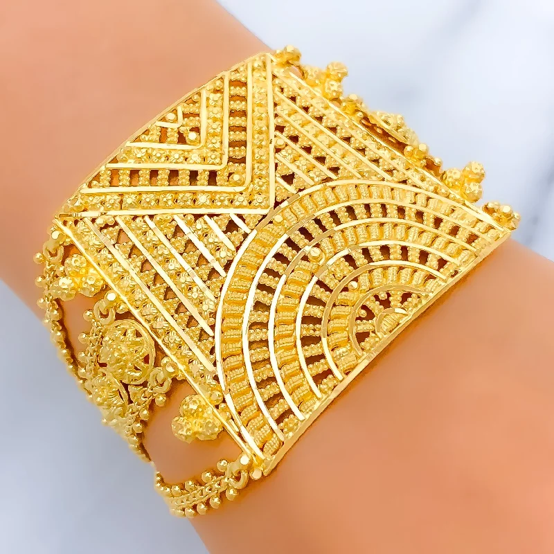 Women’s cuff bracelets-Lavish Striped Statement Bracelet