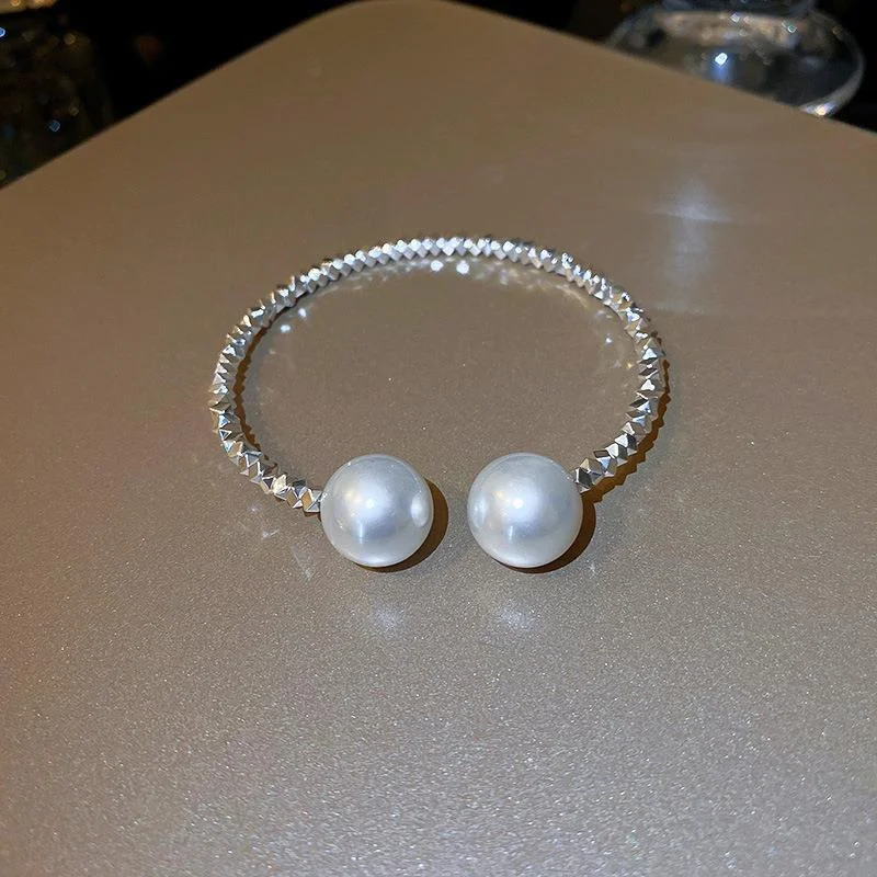 9# Bracelet-Silver Broken Silver Pearl