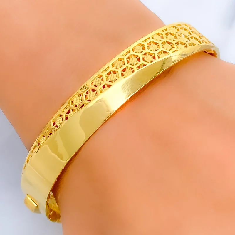 Women’s stackable bracelets-Palatial Decorative 22k Gold Netted Bangle Bracelet