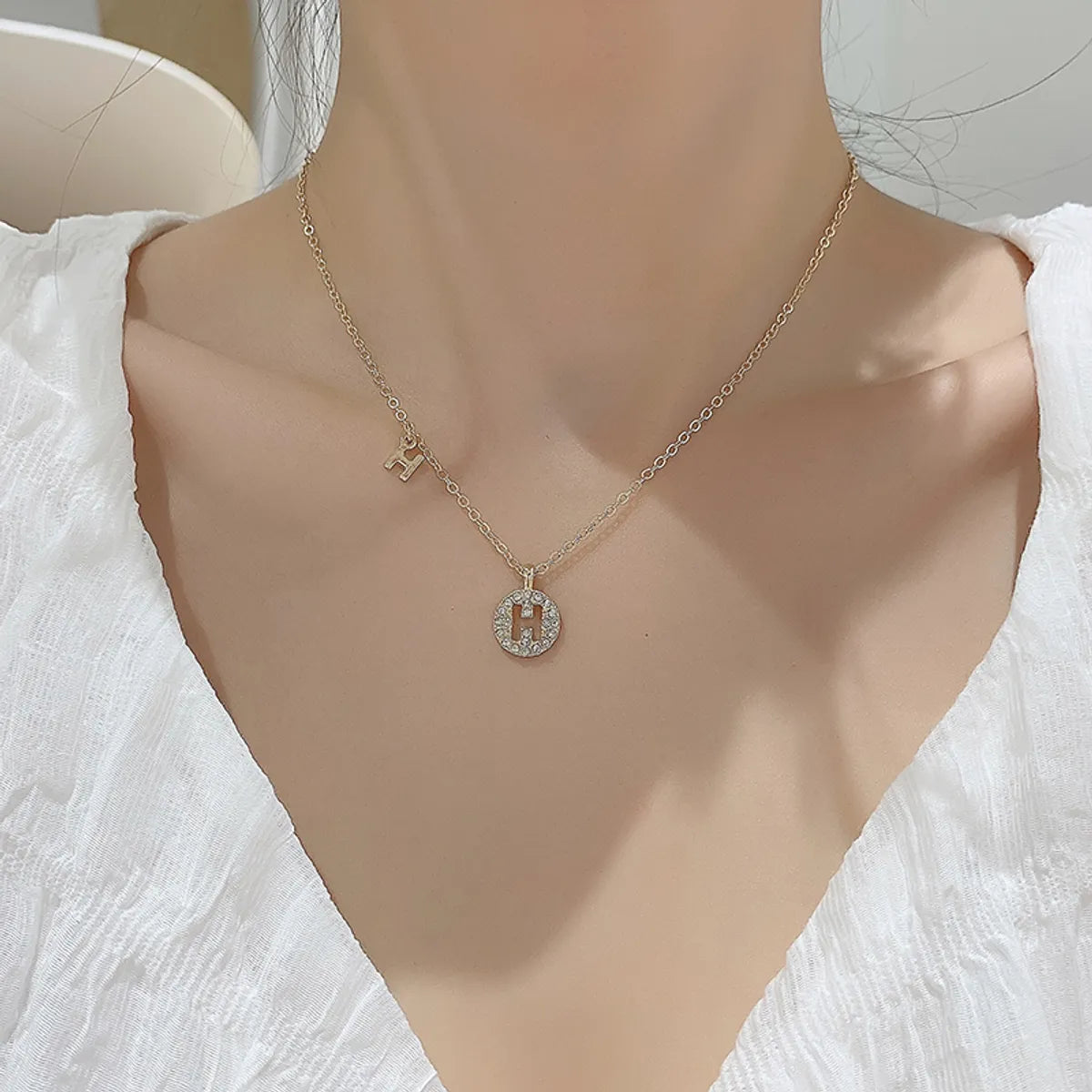 Women’s wedding necklaces-Simple Style Classic Style Letter Gold Plated Artificial Rhinestones Alloy Wholesale Pendant Necklace