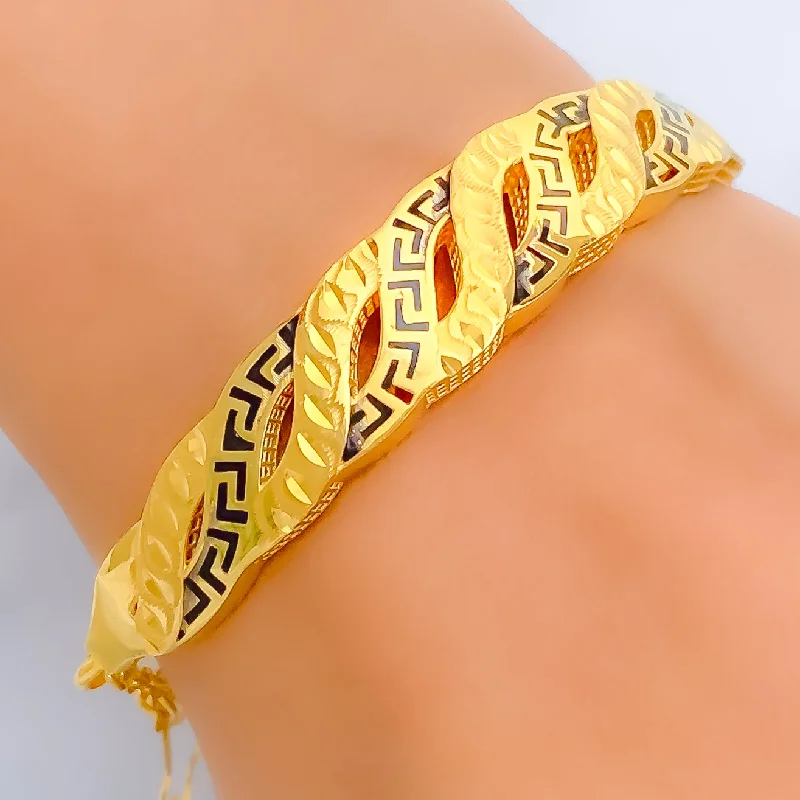 Women’s cuff bracelets-Classic Alternating Curve 21K Gold Flexi Bangle Bracelet